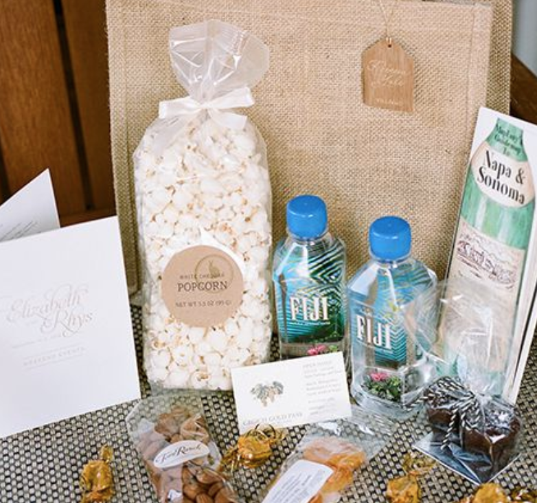wedding guest wedding gift bag ideas